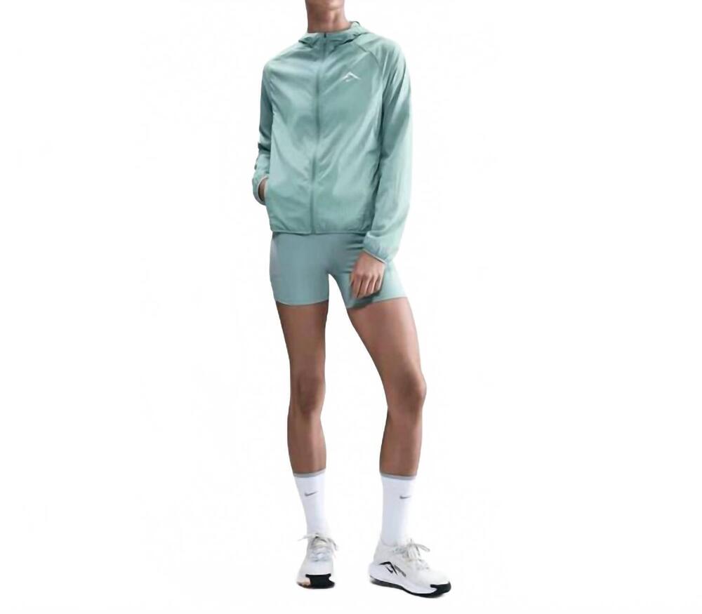 NEW NIKE trail repel running jacket in cannon/ pearl white/ summit white